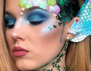 HALLOWEEN ESSENTIAL MAKEUP